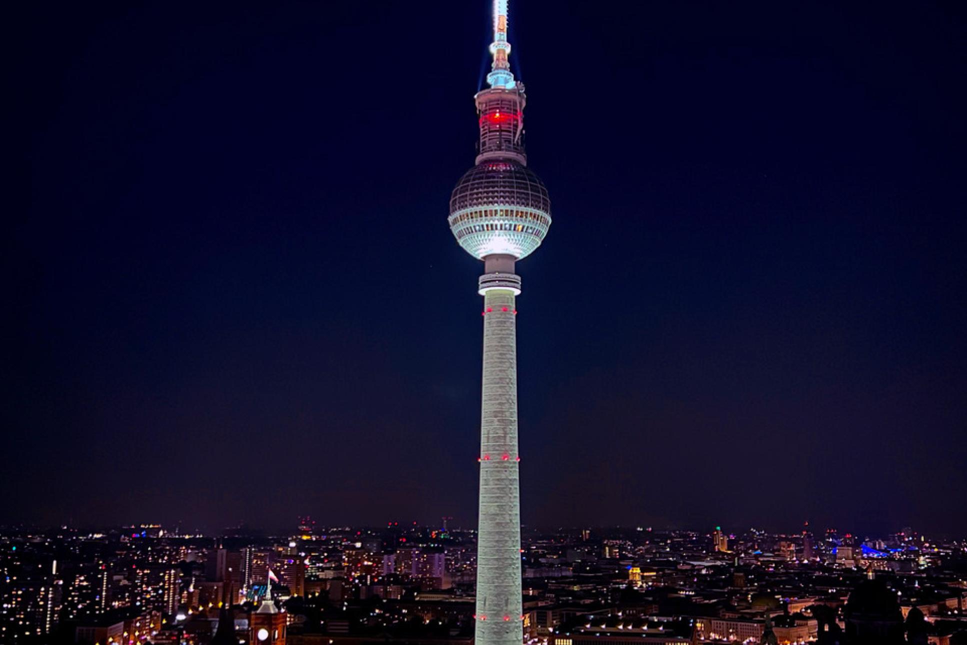 Berliner_Fernsehturm_nachts_c_Berliner_Fernsehtur_web